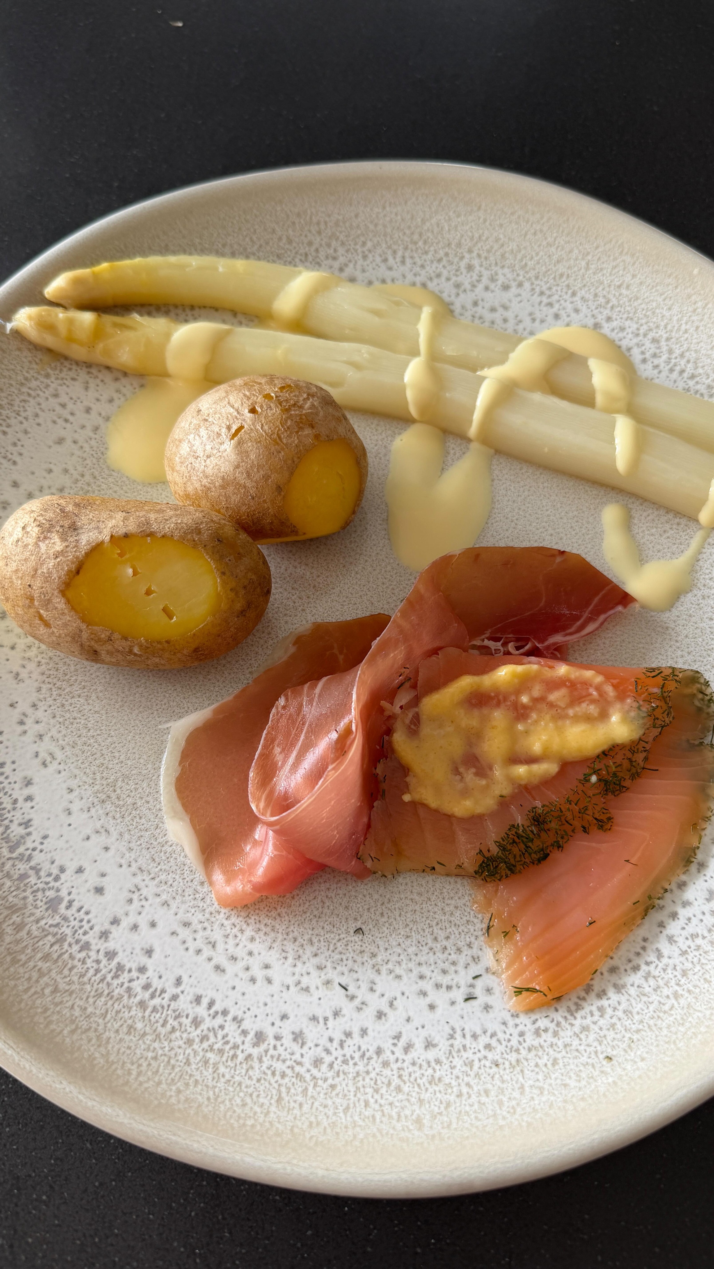 Instagram Reel · 2026-04-16 · Wie kochst du deinen Spargel?