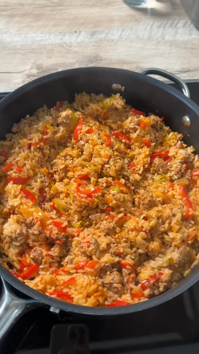Instagram Reel · 2026-01-15 · Lecker war’s ❤️ Reispfanne mit Fleisch und Gemüse, eines eurer liebsten Rezepte au